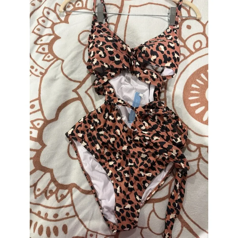 NWT Leopard Wrap Around One Piece Swimsuit Size M Popvil
